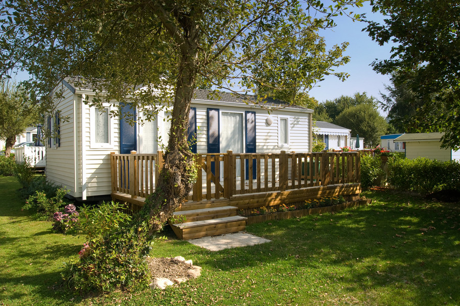 How Much to Insure a Mobile Home and What Affects the Price in Florida